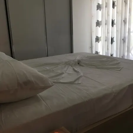 Kledi-hotel & Shengjin